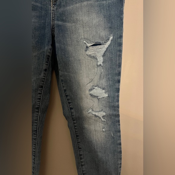 Torrid Bombshell Skinny Premium Stretch High-Rise Destructed Jean - Picture 4 of 6
